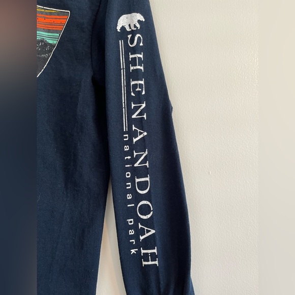 Shenandoah Long Sleeve Graphic Tee - Picture 3 of 6
